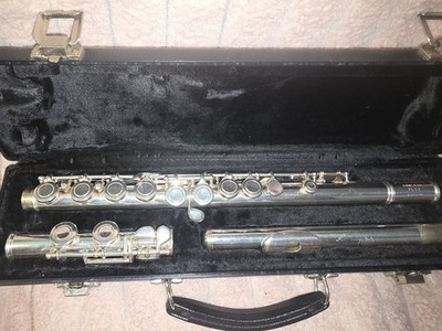 Gemeinhardt FLS1 Flute W/ Hard