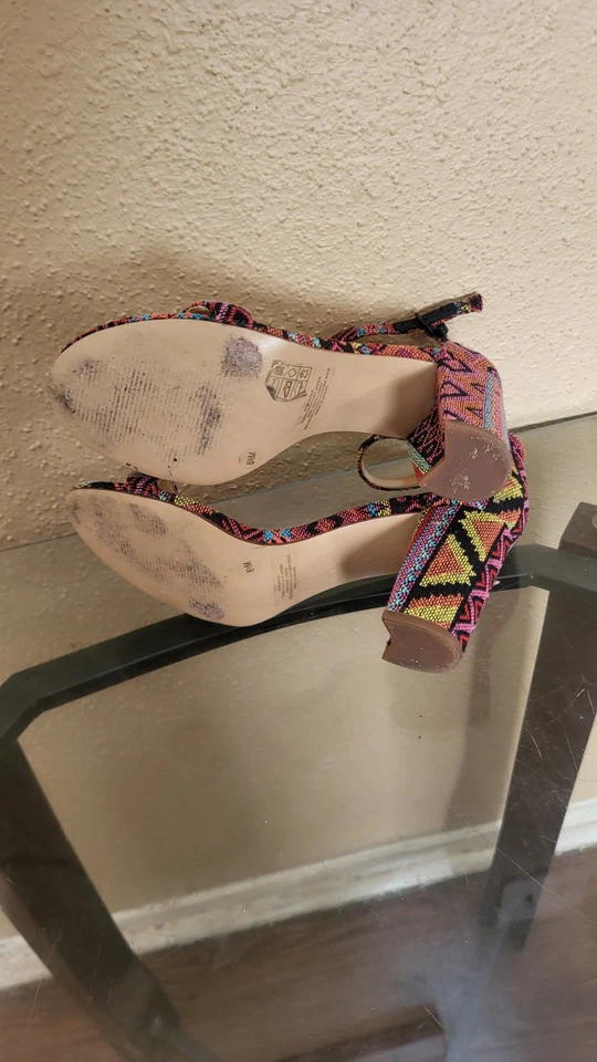 Zapatos para mujer Jessica Simpson multicolores, talla 8,5 M, estado en muy buen estado  Foto 2 de 4