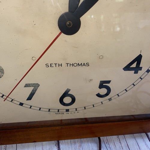 VINTAGE SETH THOMAS ELECTRIC SQUARE WANDUHR HOLZGEHÄUSE GLASFRONT FUNKTIONIERT - Bild 3 von 13