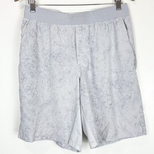 Lululemon T.H.E. Short 9" Training Size L Linerless Gravel Dust Alpine White