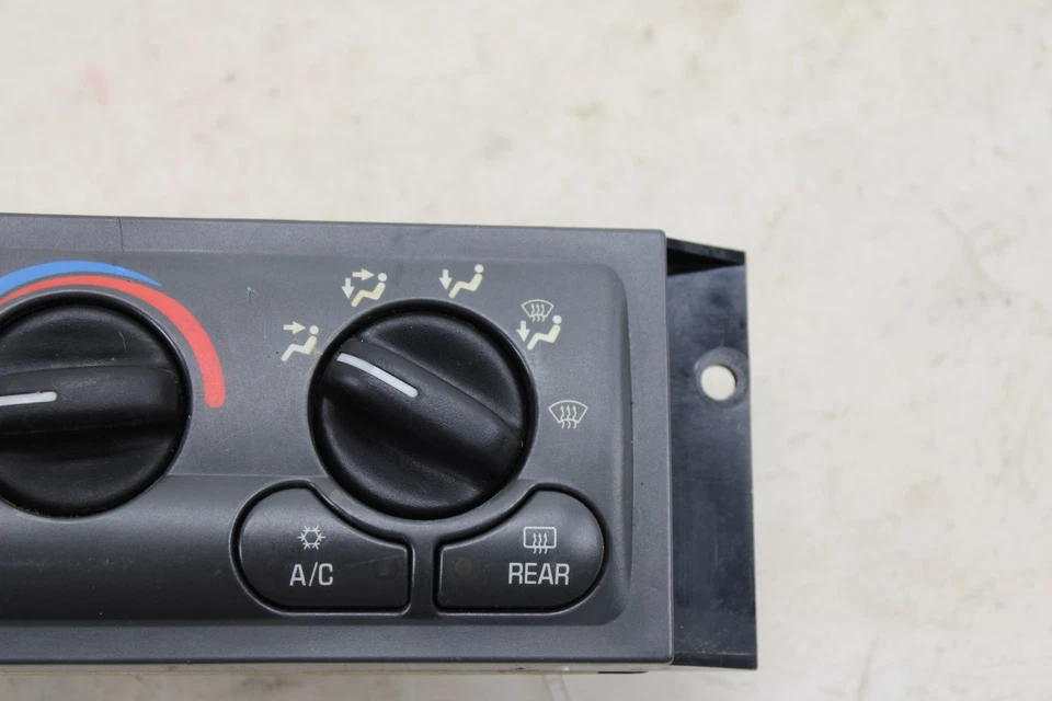 1997-2002 Chevrolet Corvette Climate Control Switch 16257461 OEM NF60 - Image 4 of 4