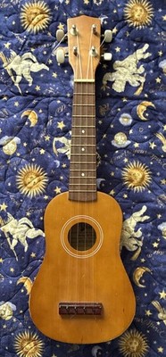 Vintage 1st Note Soprano Ukulele Model #FN50 22 