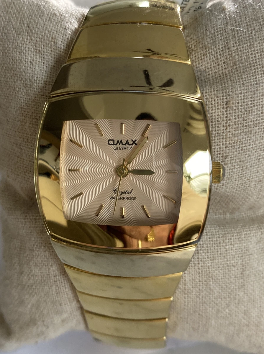 Gold watch deals waterproof