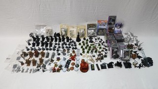 Konvolut u.a. Warhammer Malifaux Warmachine Orks | Teilweise in OVP