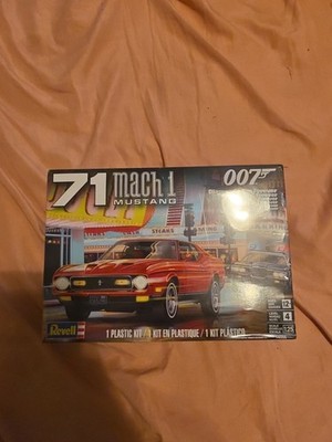 Revell 1971 Ford Mustang Mach 1 - 007 James Bond 1/25 Scale Model Kit 14555