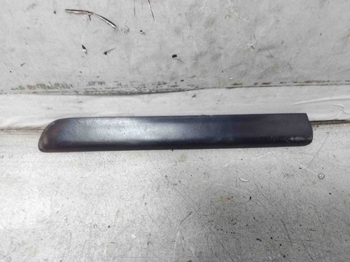 BMW 3 Touring E46 Kotflügelzierleiste hinten rechts 8208448 2.00 28586763