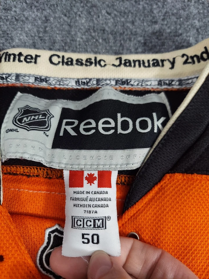 Philadelphia Flyers Jersey Mens 50 NHL Hockey Winter Classic Reebok 2012 Giroux - Image 4 of 4