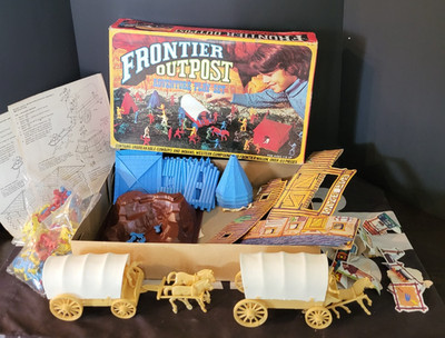 Frontier Outpost Adventure Playset 1970s HG TOYS Vintage COMPLETE w Box +EXTRAS