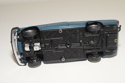 Miniature Polistil S:20, Volvo 164 E Bleu électrique, échelle 1/25, Italie