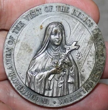 VISIT OF THE RELICS OF ST THERESE OF LISIEUX ST PATRICK'S CATHEDRAL NY MEDAL