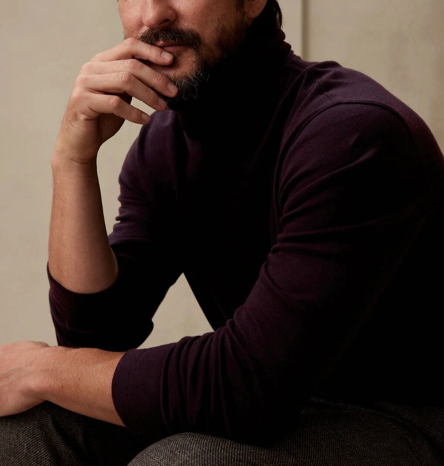 BANANA REPUBLIC Messina Turtleneck T-Shirt #441561 - Image 4 of 4