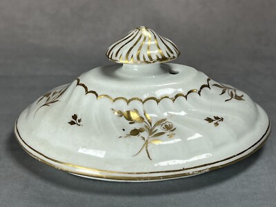 um 1796 Chamberlains Worcester Muster 36 (?) Deckel oder Deckel für Teekanne mit Schaft oval