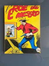 TEX GIGANTE N.4   DA LIRE 200 , CON LENTE IN QUARTA DI COPERTINA, VEDI FOTO .