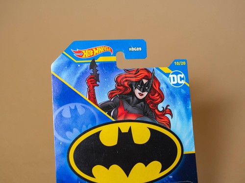 Hot Wheels Batman | Batmobile | HDG89 Series | NEW | DC | 2021 Choose Yours - Picture 20 of 29