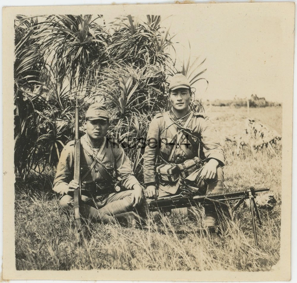 旧日本軍 戦時写真アルバム 大量写真貼込 当時物 歴史資料 軍隊生活 航空機写真 旧日本軍 戦時写真アルバム 大量写真貼込 当時物 歴史資料 軍隊生活