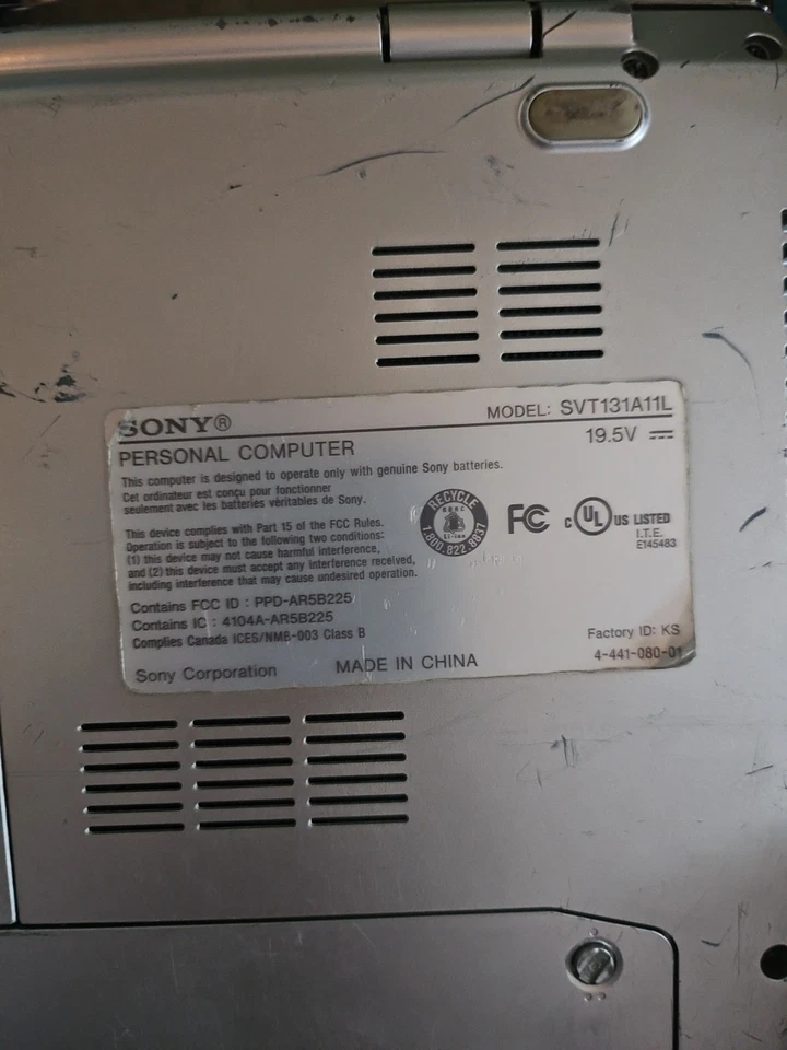 SONY VAIO type F VGN FW74FB RAM 4GB OS Windows 10 Intel Core2 Duo P8700 2.53GHz - Image 3 of 3