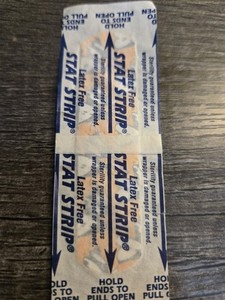 Latex Free Sterile Adhesive Bandage Daffy Duck Vintage 