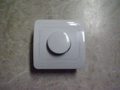 LED Dimmer Drehdimmer Schalter 230V 4 bis 300W für dimmbare Lampen Unterputz