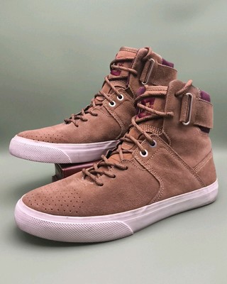 DC Hi Top Skateschuhe hellbraun UK-Größe 6,5 sehr guter Zustand hohe Turnschuhe Skater Skating Turnschuhe