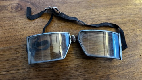 Vintage 1940 wide vision motorcycle safety goggle/glasses Cesco Co Chicago