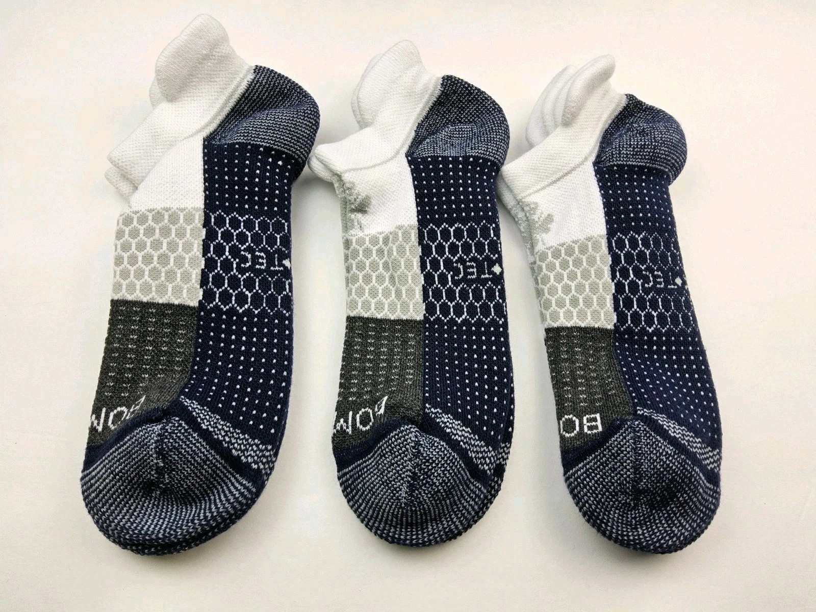 Bombas Hex-Tec Golf Style Athletic Ankle Socks Lot Of 3 Pairs Size M