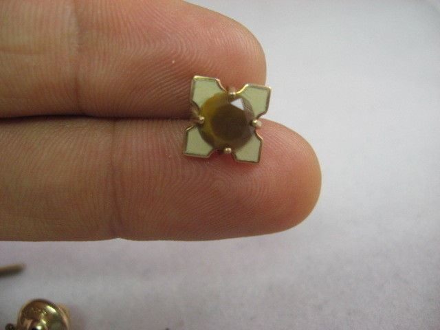 Very Nice & Beautiful Tiger's Eye White Enamel Flower Men's Tie Tack Lapel Pin ~