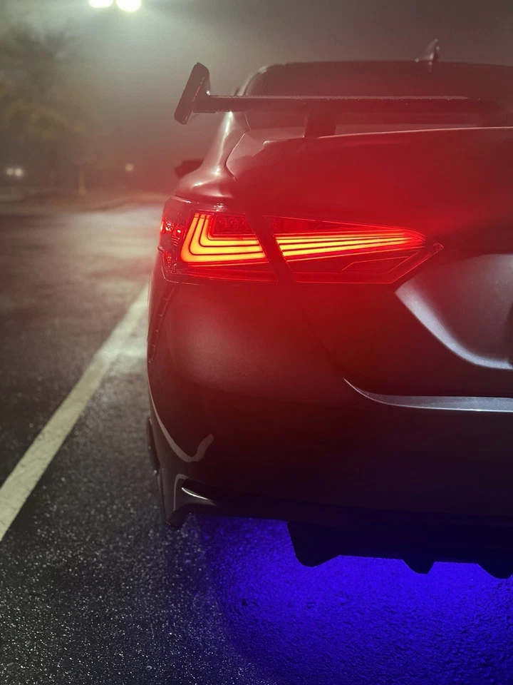 2018 - 2021 TOYOTA CAMRY SE , XSE TAILIGHTS (SMOKED NIKE EDITION) - Image 2 of 4