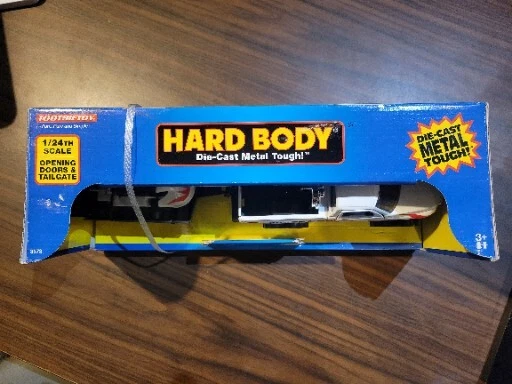 Tootsietoy Hard Body 1/24th Scale 1999 Dodge Ram & Trailer NIB  - Image 2 of 4