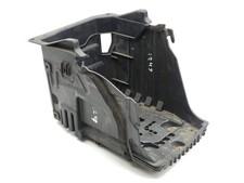 Land Rover Discovery Sport 2015 Diesel Support boîte de batterie AMD195235