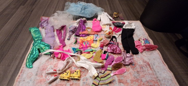 doll accessory lot