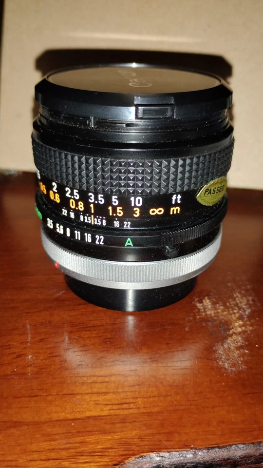 Vintage Canon FD 35mm f3.5 S.C. With Lens Covers And Case Excellent Condition  - Image 2 of 4