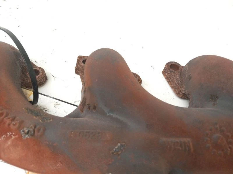 Dodge Grand Caravan 2008-2010 colector de escape del conductor delantero Foto 3 de 4