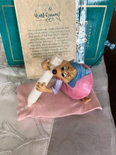 Walt Disney Classics Collection “No Time For Dilly Dally Cinderella Chalk Mouse 