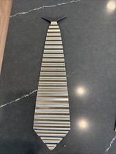 On The Wall Washboard Tie, 24-Gauge Rippled Stainless Steel Or Fish