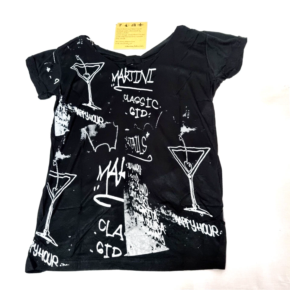We Walk 2 Knot Back Top Black Martinis Hand Printed Art Tee R$69 Women Size XS