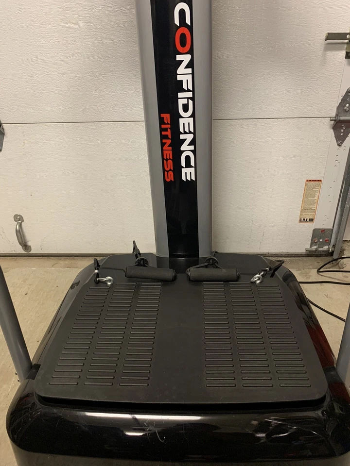 Confidence Fitness Máquina Entrenadora de Placa de Vibración para Todo el Cuerpo con Correas para el Brazo Foto 2 de 4