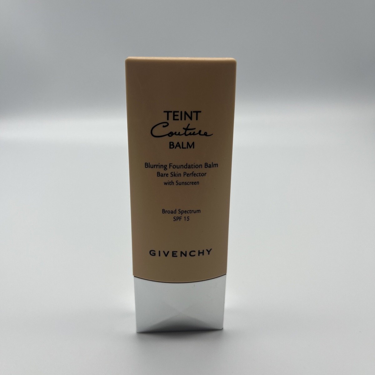 Givenchy Teint Couture Blurring Balm Foundation 1 Nude Porcelain 1
