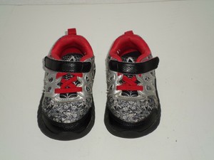 cute red tennis shoes