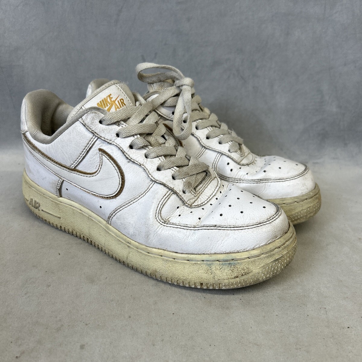 8c white air force 1