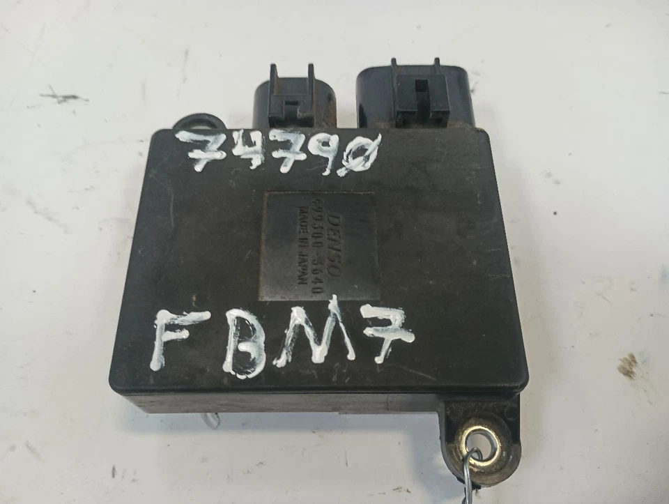 Módulo de ventilador de refrigeración 4993003640 de 2016 Subaru Outback Legacay 12012071 Foto 3 de 4