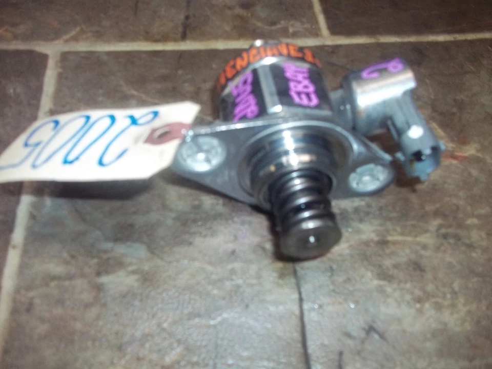 Conjunto de bomba de combustible montada en motor Enclave Traverse Acadia 2012-2014 3,6 L OEM Foto 4 de 4