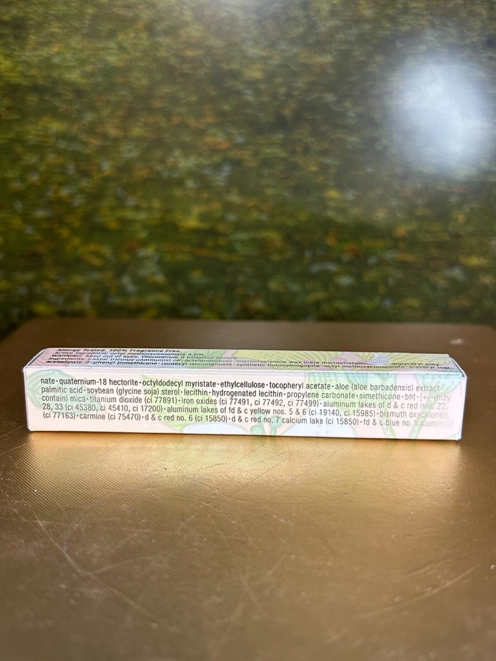 CLINIQUE LIQUID LIPSTICK SPF 15 5.6G 04 DAREDEVIL (NEW WITH BOX) - Image 3 of 4