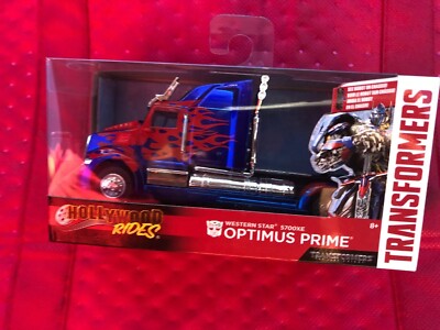 Transformers Optimus Prime Western Star 5700 XE Studio Series