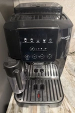 DeLonghi Magnifica Start Automatic Coffee and Espresso Machine w/Milk Frother