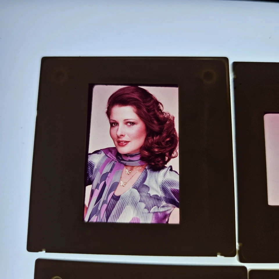 11 diapositivas vintage de 35 mm - fotos de revista de fotografía de modelos de moda Foto 2 de 4