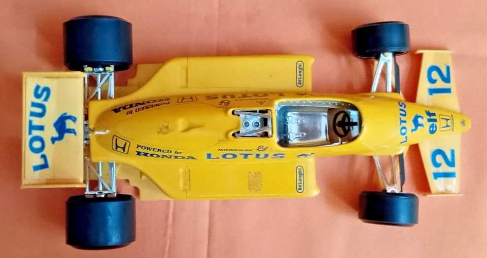 "  F. 1  -  LOTUS " " 97 T " "   1/24    Leggi Inserzione - Immagine 3 di 4