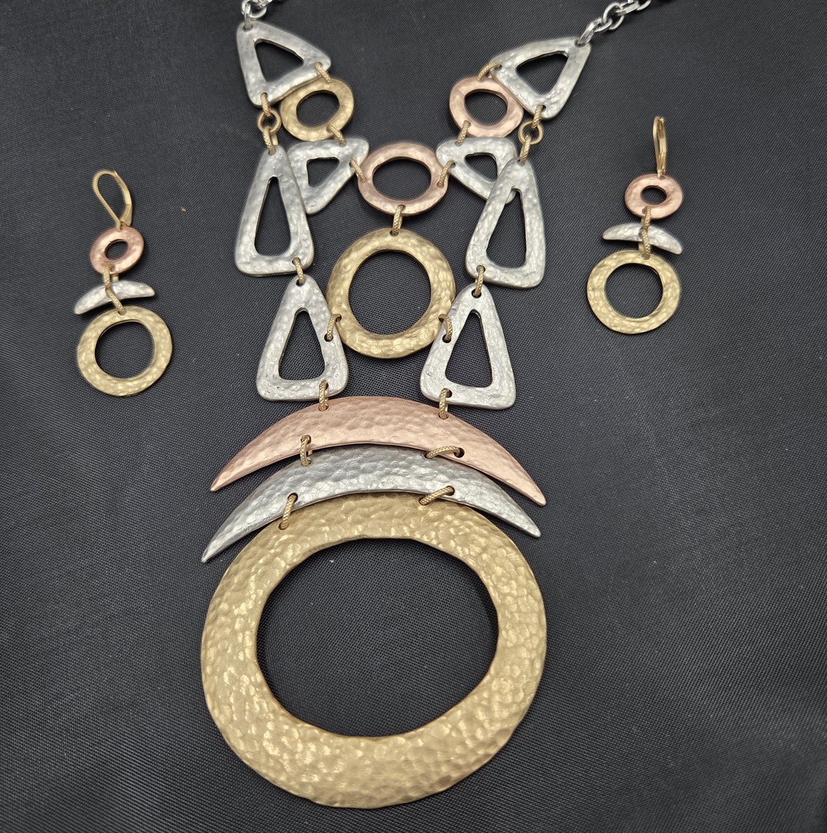 Tri Color Hammered Geometric Statement Necklace And Earrings Karma Bella