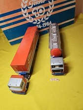 TEKNO 10  1974-1984 SET VOLVO F89+SCANIA LB-140 TANKER  1:50 