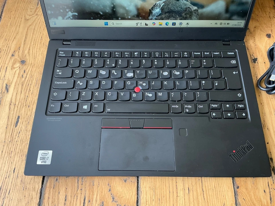 Lenovo ThinkPad X1 Carbon G8 · i7-10510U · 16GB · 256GB, photo 2 of 5