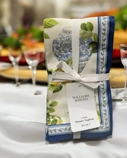 New Williams Sonoma Limone Dinner Napkins – Set of  8 NWT